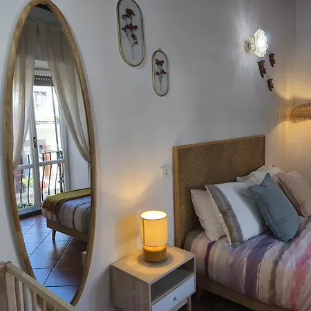 Regina Partenope Apartman *